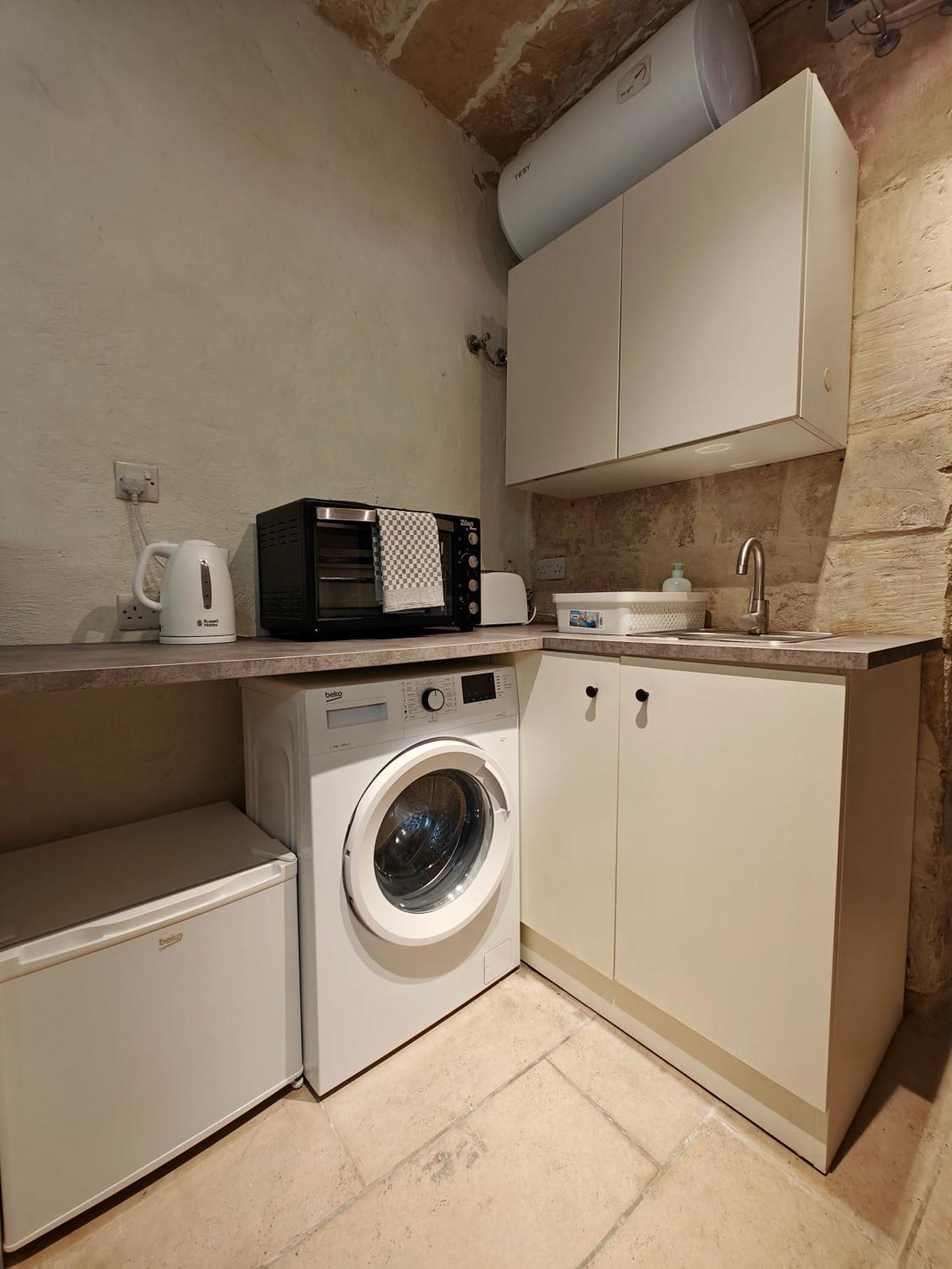 Travelers Stay Birgu Ngoại thất bức ảnh