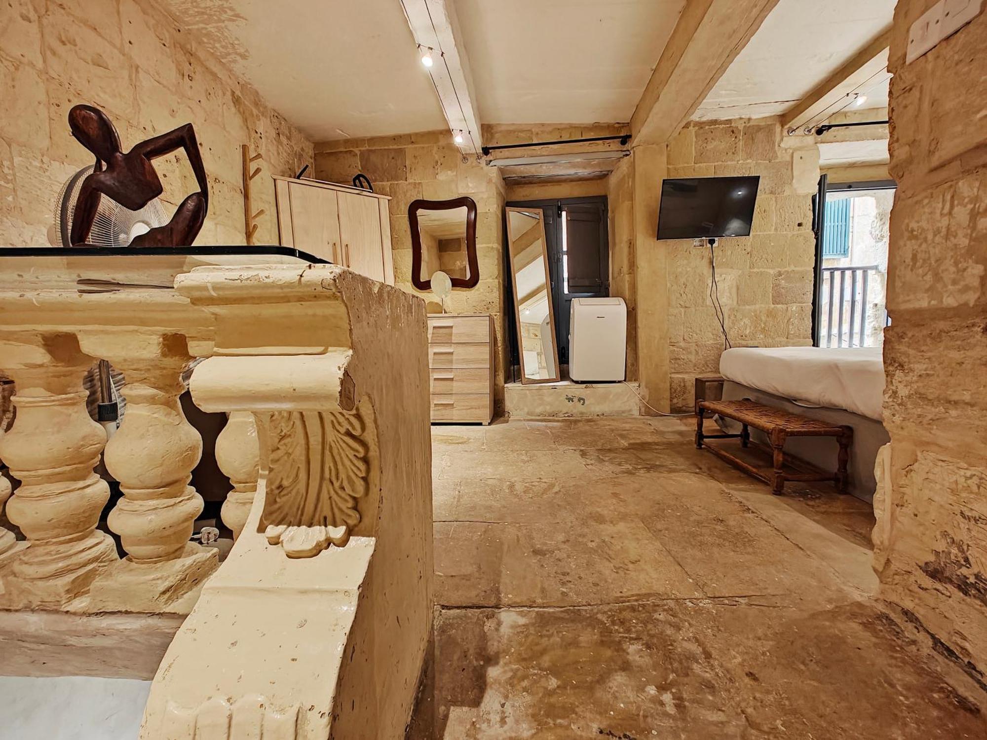 Travelers Stay Birgu Ngoại thất bức ảnh